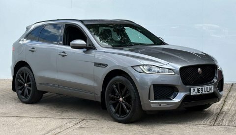 Jaguar F-Pace D200 R-dynamic Se Black Grey #1