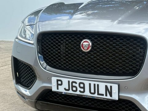 Jaguar F-Pace D200 R-dynamic Se Black Grey #43