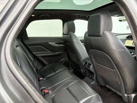 Jaguar F-Pace D200 R-dynamic Se Black Grey #20