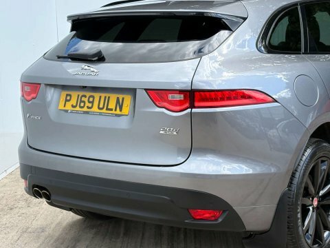 Jaguar F-Pace D200 R-dynamic Se Black Grey #33