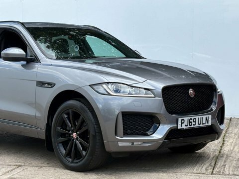 Jaguar F-Pace D200 R-dynamic Se Black Grey #2