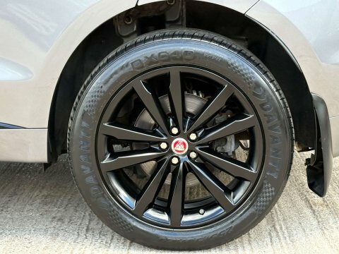 Jaguar F-Pace D200 R-dynamic Se Black Grey #67