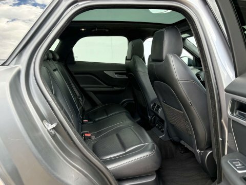 Jaguar F-Pace D200 R-dynamic Se Black Grey #16