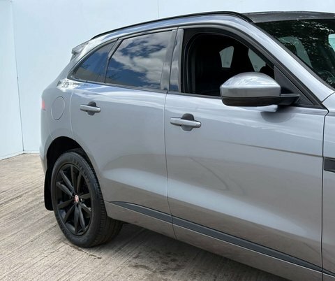Jaguar F-Pace D200 R-dynamic Se Black Grey #6