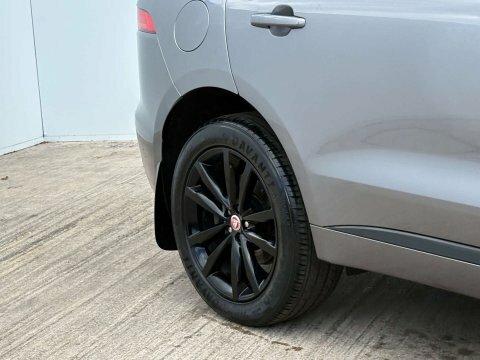 Jaguar F-Pace D200 R-dynamic Se Black Grey #5