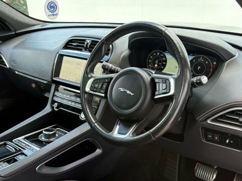 Jaguar F-Pace D200 R-dynamic Se Black Grey #61