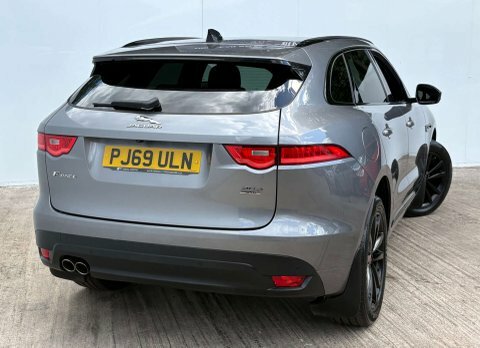 Jaguar F-Pace D200 R-dynamic Se Black Grey #31