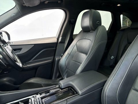 Jaguar F-Pace D200 R-dynamic Se Black Grey #75