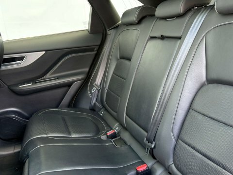 Jaguar F-Pace D200 R-dynamic Se Black Grey #69