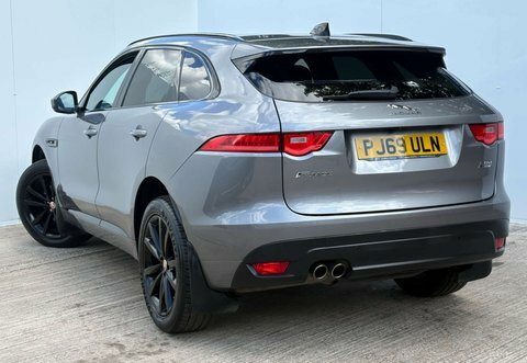 Jaguar F-Pace D200 R-dynamic Se Black Grey #44