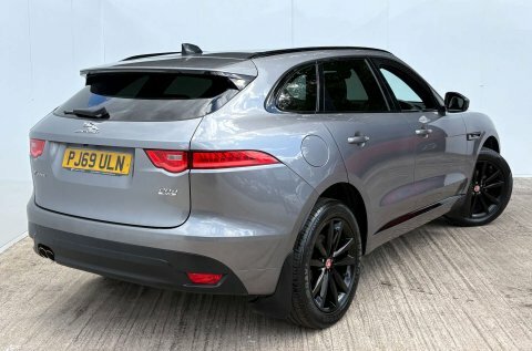Jaguar F-Pace D200 R-dynamic Se Black Grey #35