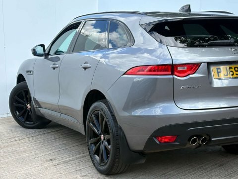 Jaguar F-Pace D200 R-dynamic Se Black Grey #49