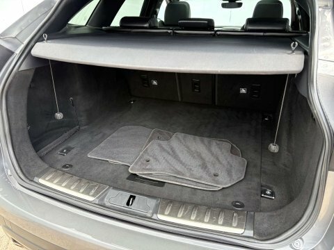 Jaguar F-Pace D200 R-dynamic Se Black Grey #38