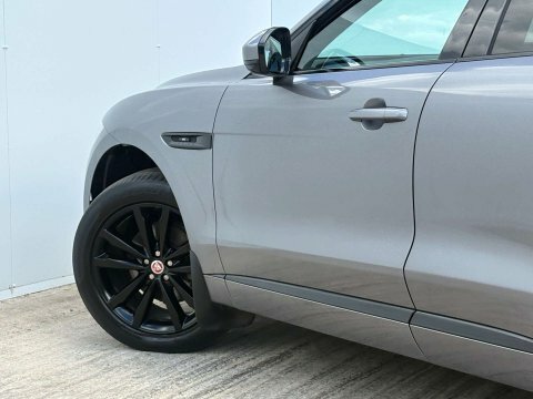 Jaguar F-Pace D200 R-dynamic Se Black Grey #51