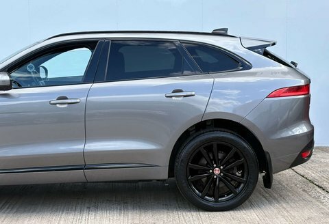 Jaguar F-Pace D200 R-dynamic Se Black Grey #63