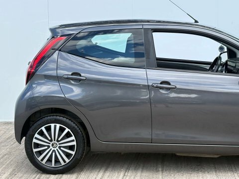 Toyota Aygo X 1.0 Vvt-i Pure  #6