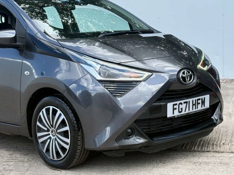 Toyota Aygo X 1.0 Vvt-i Pure  #2