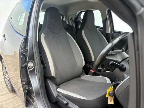 Toyota Aygo X 1.0 Vvt-i Pure  #9