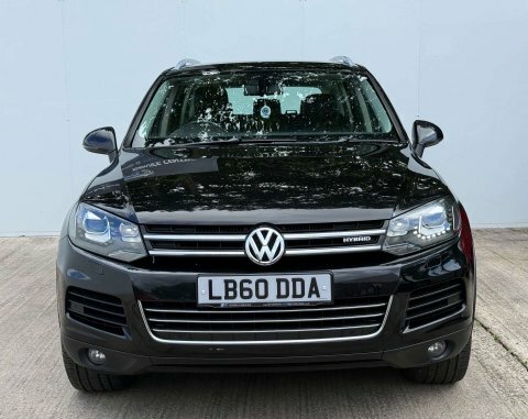 Volkswagen Touareg Diesel White #8