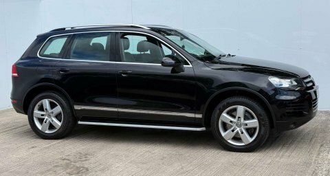 Volkswagen Touareg 3.0 Touareg V6 Black #2