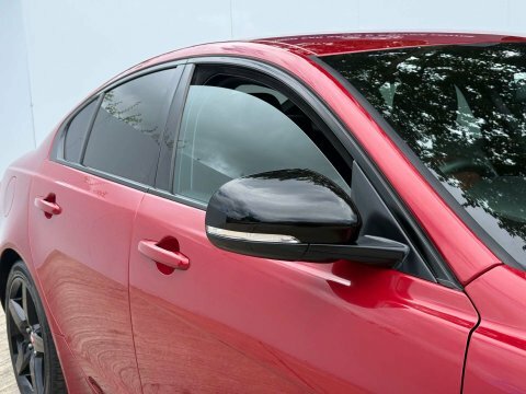 Jaguar XE 2.0 Xe R-sport Red #4