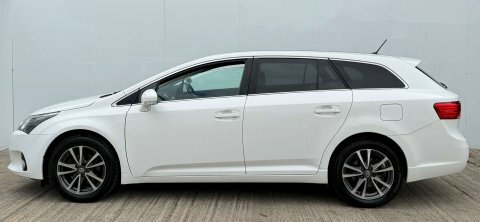 Toyota Avensis 1.8 Avensis Tr White #5