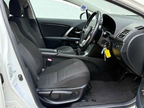 Toyota Avensis 2.0 D-4d T4 Black #12