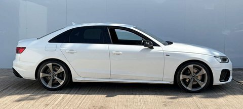 Audi A4 2.0 A4 Black White #4