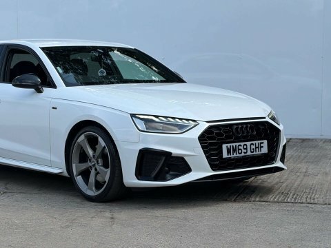 Audi A4 2.0 A4 Black White #6