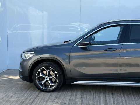 BMW X1 Estate White #49