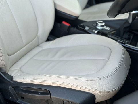BMW X1 Estate White #19