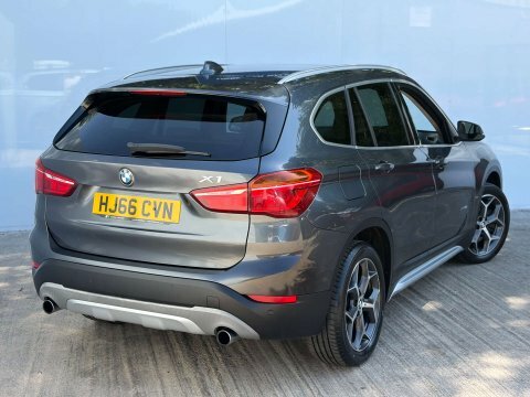 BMW X1 Estate White #38