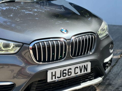 BMW X1 Estate White #21