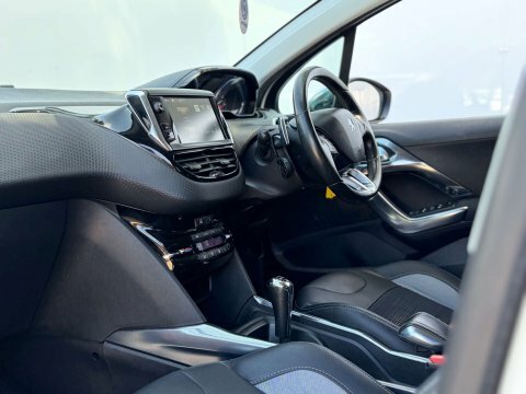 Peugeot 2008 Hatchback Red #46