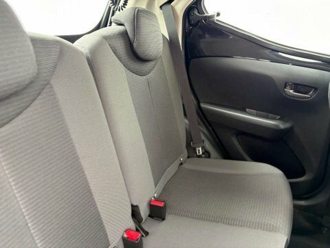 Toyota Aygo X X-play Vvt-i Red #23