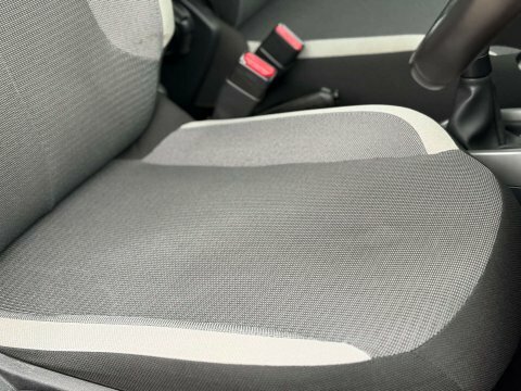 Toyota Aygo X X-play Vvt-i Red #15