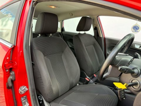 Ford Fiesta 1.5 Titanium Tdci Red #11