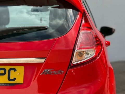 Ford Fiesta 1.5 Titanium Tdci Red #26