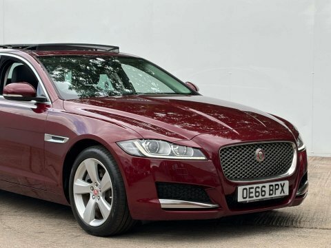 Jaguar XF 2.0 Xf Portfolio Red #4