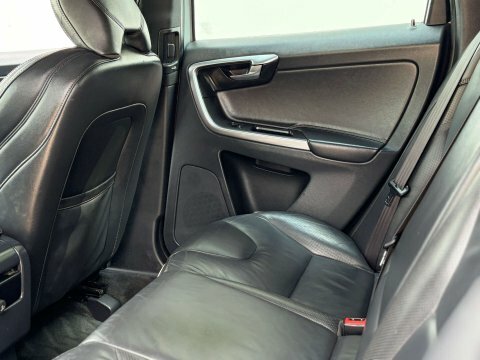 Volvo XC60 D4 190 R Design Nav  #57