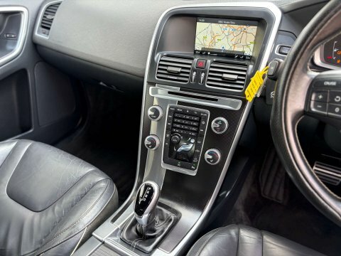 Volvo XC60 D4 190 R Design Nav  #17