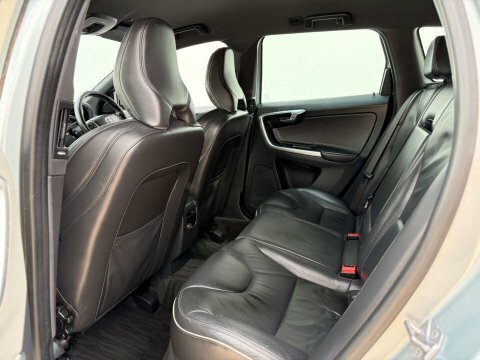 Volvo XC60 D4 190 R Design Nav  #54