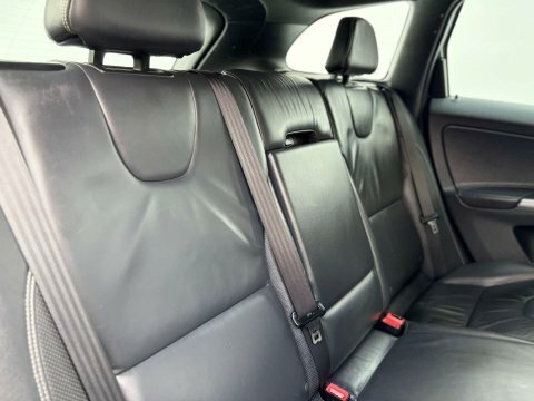 Volvo XC60 D4 190 R Design Nav  #23