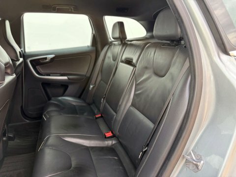 Volvo XC60 D4 190 R Design Nav  #56