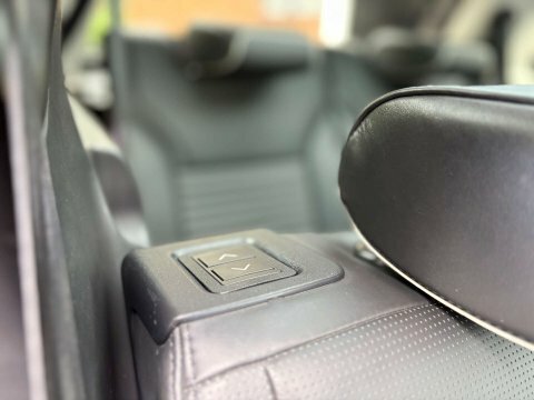 Land Rover Discovery Spt Dyn Lux Hse White #37