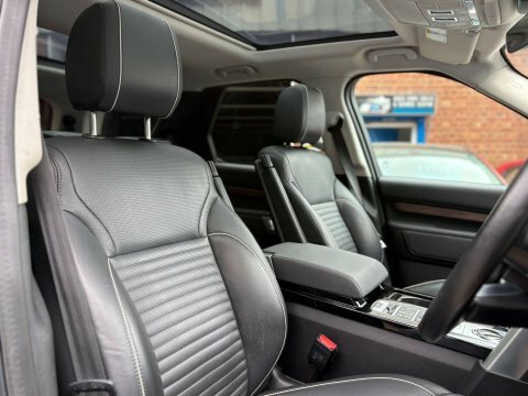 Land Rover Discovery Spt Dyn Lux Hse White #32