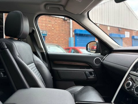 Land Rover Discovery Spt Dyn Lux Hse White #30