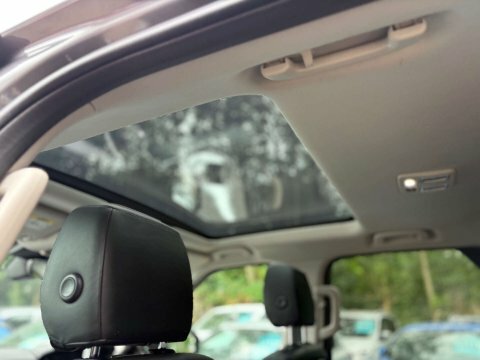 Land Rover Discovery Spt Dyn Lux Hse White #58