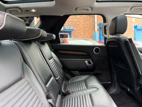 Land Rover Discovery Spt Dyn Lux Hse White #39