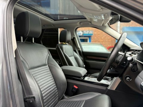Land Rover Discovery Spt Dyn Lux Hse White #31